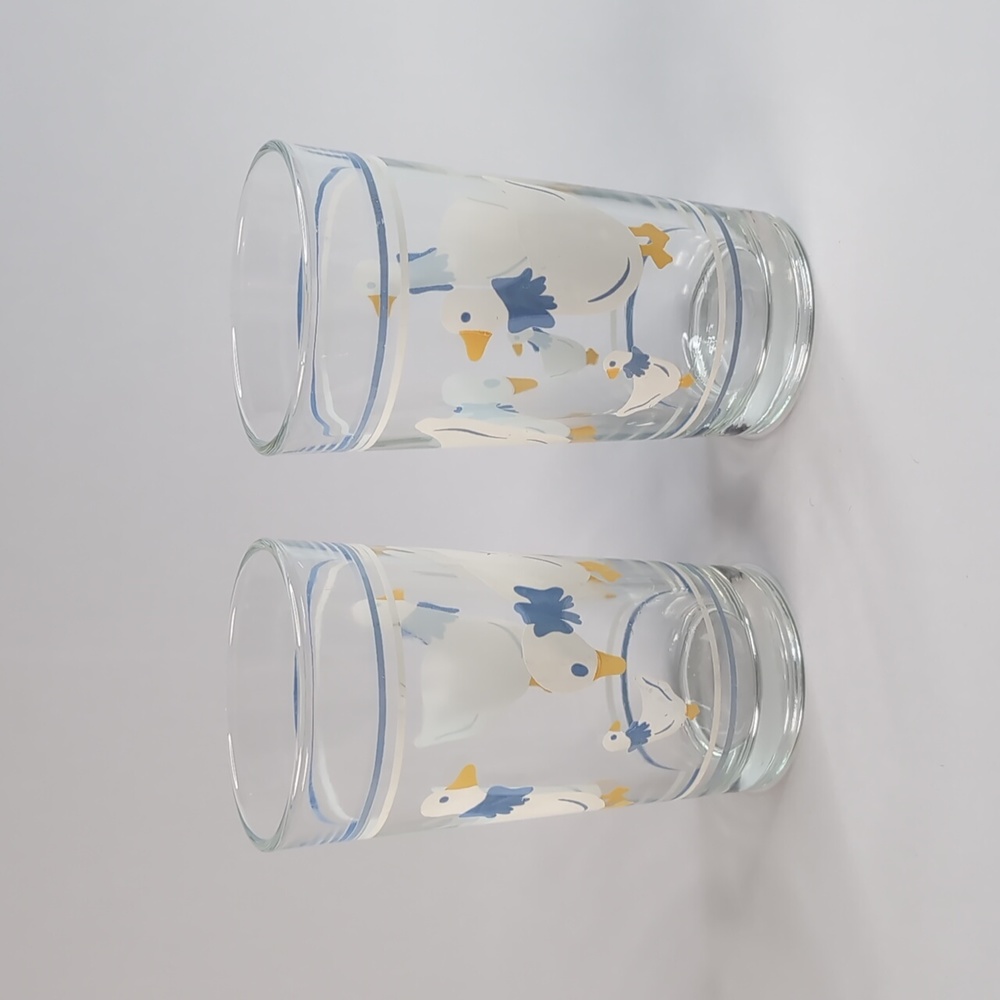 Vintage set of 2 Geese Glasses